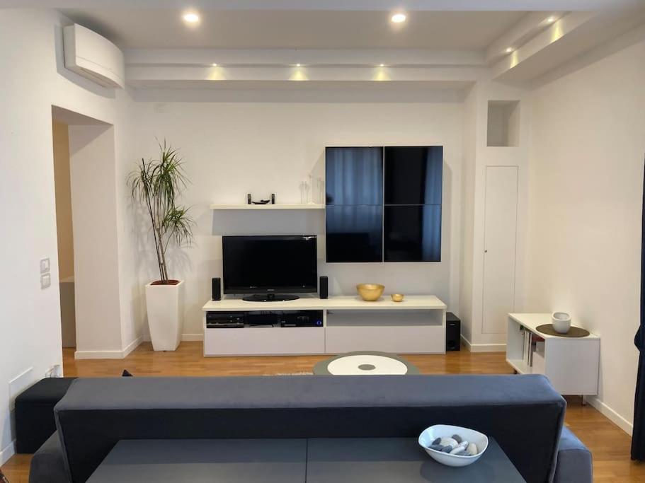 Thesan Lodge, Chic & Modern Design Apartment 그레세토 외부 사진