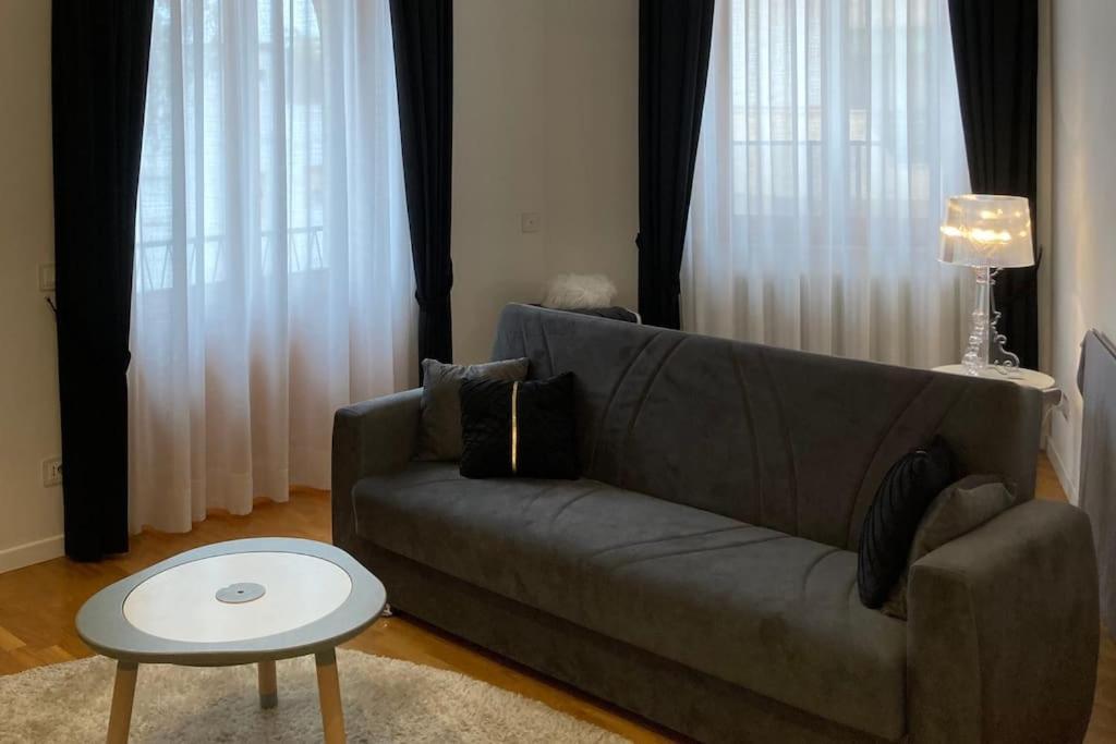 Thesan Lodge, Chic & Modern Design Apartment 그레세토 외부 사진