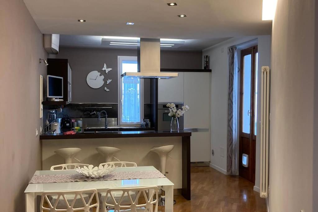 Thesan Lodge, Chic & Modern Design Apartment 그레세토 외부 사진